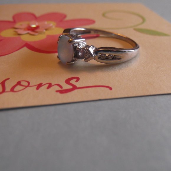 14K detailed Blue Opal Ring with Diamonds - Picture 4 of 12